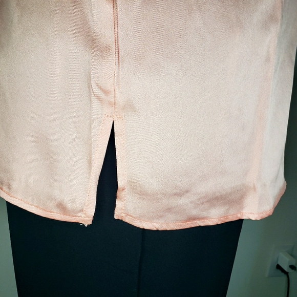 DKNY Peach Satin-Like Ruched Sleeve Top - Picture 5 of 14
